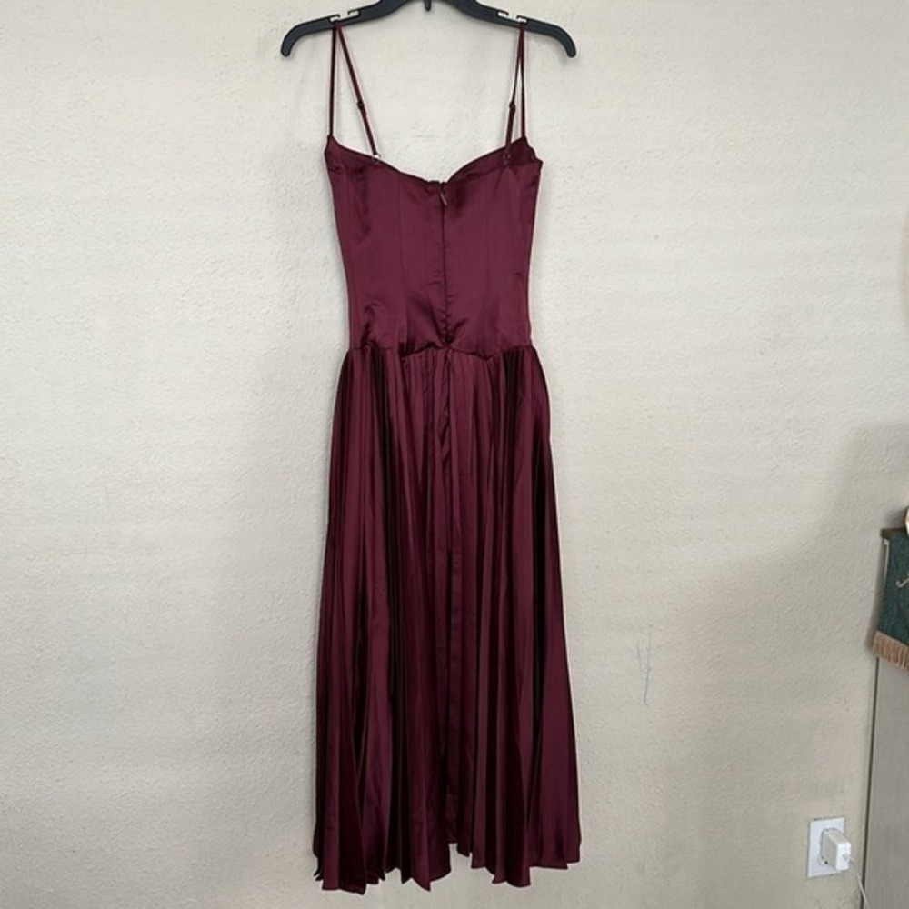 HOUSE OF CB M A-C   'Beau' Wine Pleated Midi Dress NWOT - Picture 10 of 14